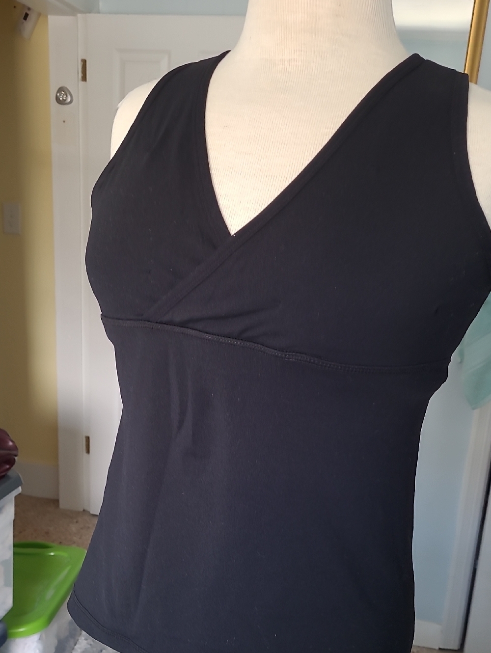 Black V-Neck Sleeveless Bra Tank Top